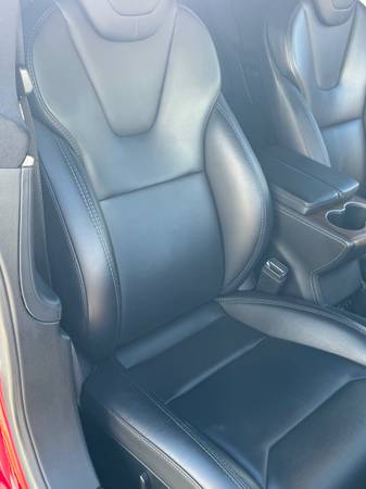 2018 Tesla, Import USA — Foto 9 z 12