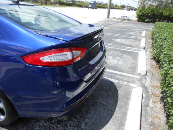 2016 Ford, Import USA — Foto 4 z 12