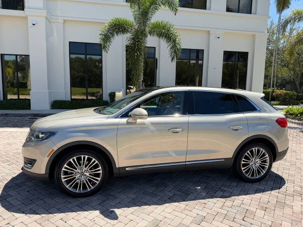 2017 Lincoln, Import USA — Foto 9 z 12