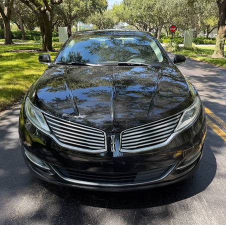 2015 Lincoln, Import USA — Foto 1