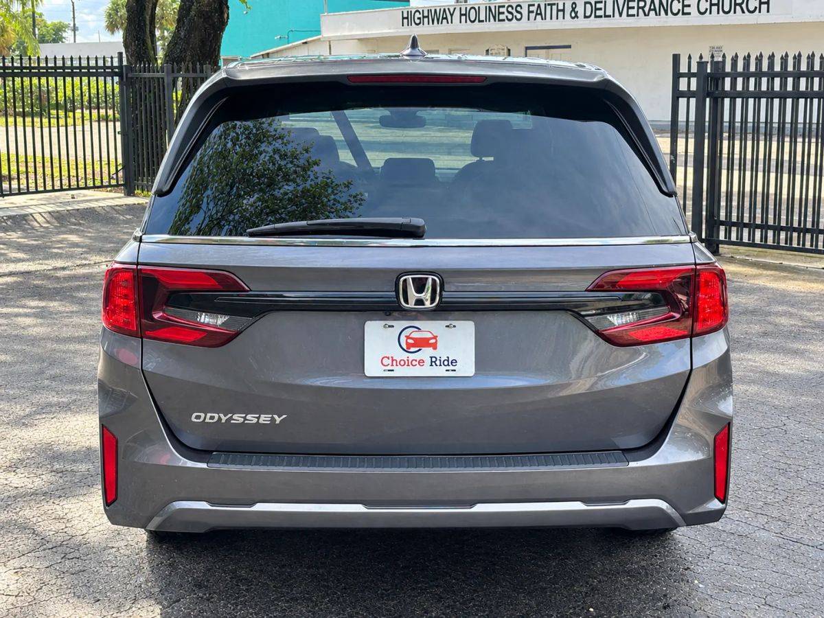2026 Honda, Import USA — Foto 5 z 12