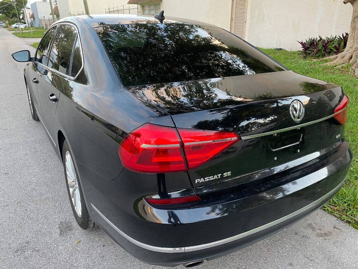 2016 Volkswagen, Import USA — Foto 5 z 12