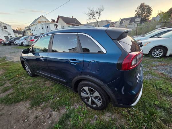 2017 Kia, Import USA — Foto 4 z 6