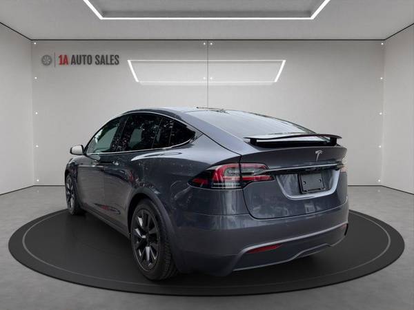 2023 Tesla, Import USA — Foto 3 z 12