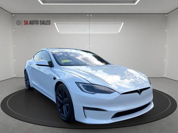 2022 Tesla, Import USA — Foto 7 z 12