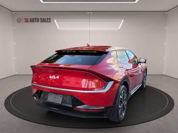 2022 Kia, Import USA — Foto 5 z 12