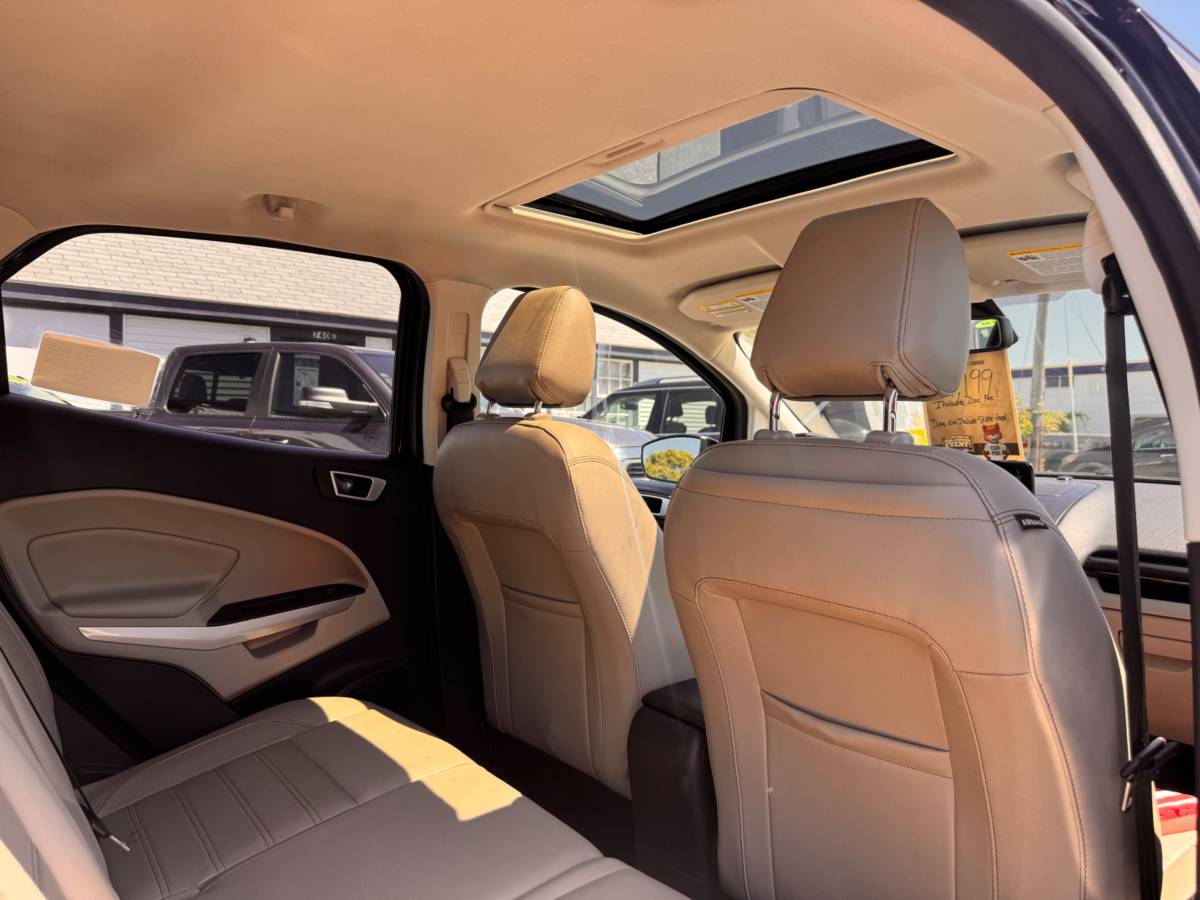 2019 Ford, Import USA — Foto 6 z 12