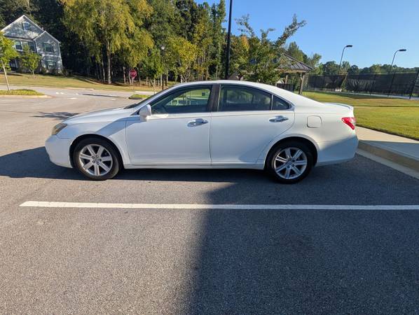 2008 Lexus, Import USA — Foto 3 z 12