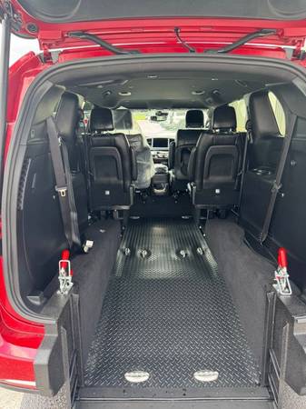 2027 Chrysler, Import USA — Foto 3 z 10