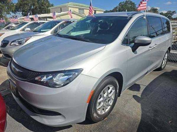 2023 Chrysler, Import USA — Foto 2 z 9