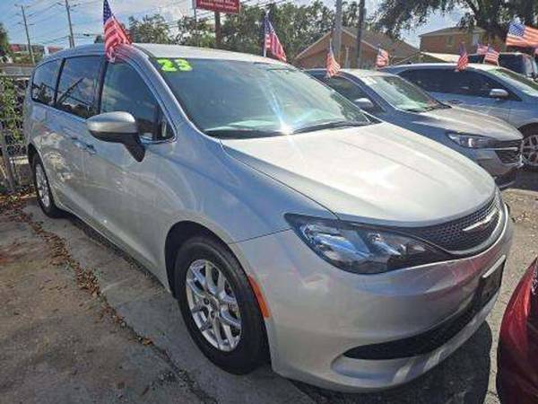 2023 Chrysler, Import USA — Foto 3 z 9
