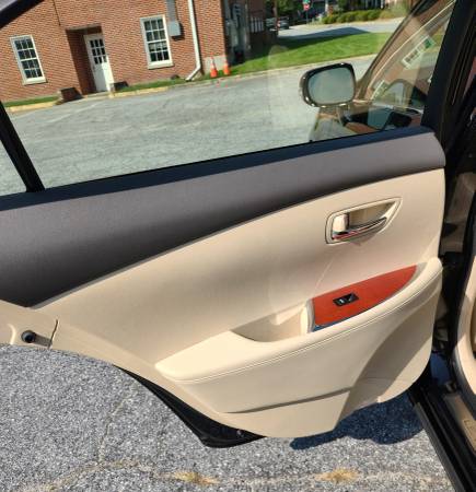 2012 Lexus, Import USA — Foto 12 z 12
