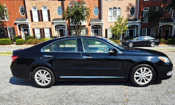 2012 Lexus, Import USA — Foto 2 z 12