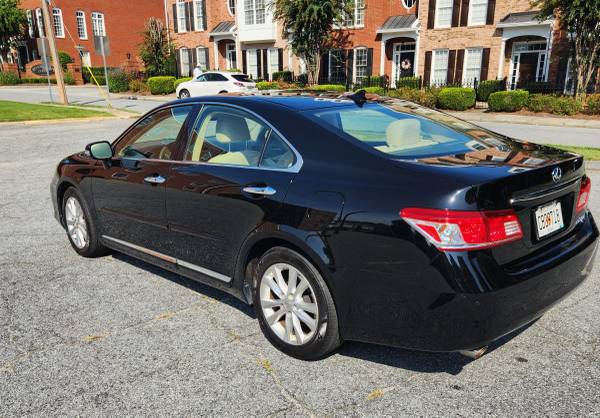 2012 Lexus, Import USA — Foto 4 z 12