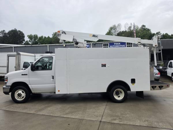 2019 Ford, Import USA — Foto 2 z 12