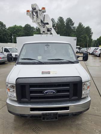2019 Ford, Import USA — Foto 8 z 12