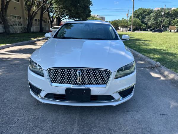 2017 Lincoln, Import USA — Foto 2 z 12