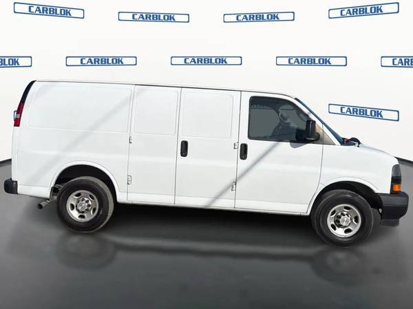 2021 Chevrolet, Import USA — Foto 4 z 12