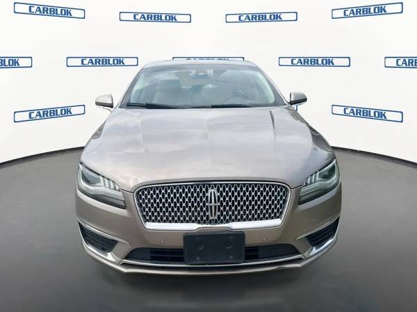 2018 Lincoln, Import USA — Foto 2 z 12