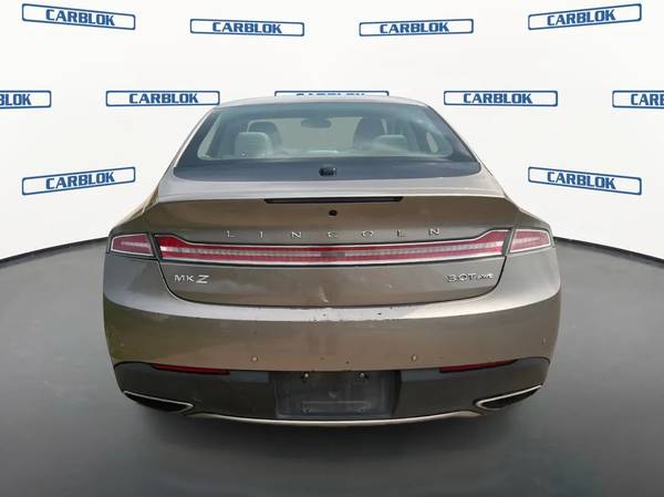 2018 Lincoln, Import USA — Foto 6 z 12