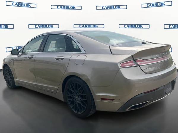 2018 Lincoln, Import USA — Foto 7 z 12
