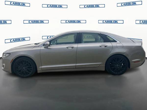 2018 Lincoln, Import USA — Foto 8 z 12
