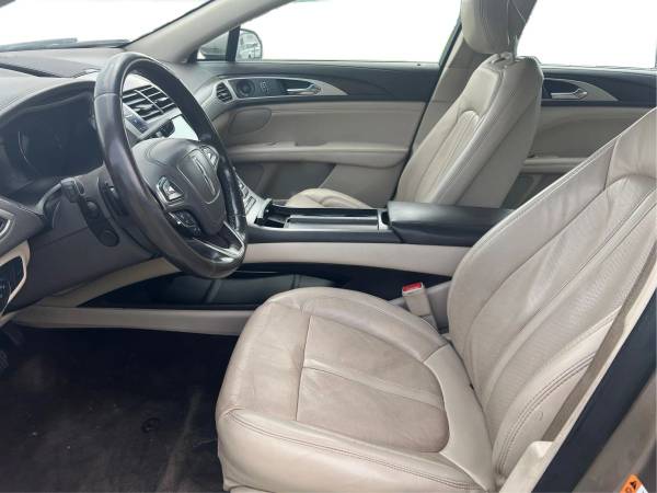 2018 Lincoln, Import USA — Foto 9 z 12