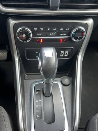 2018 Ford, Import USA — Foto 8 z 12