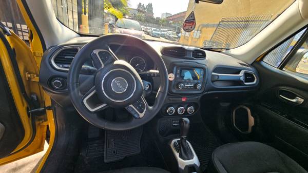2015 Jeep, Import USA — Foto 10 z 12