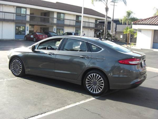 2017 Ford, Import USA — Foto 10 z 12