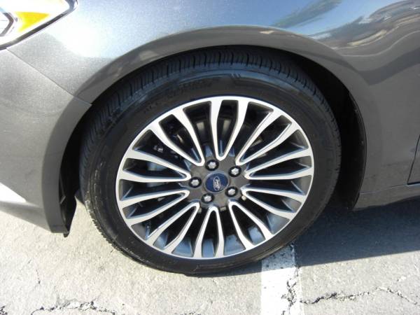 2017 Ford, Import USA — Foto 4 z 12