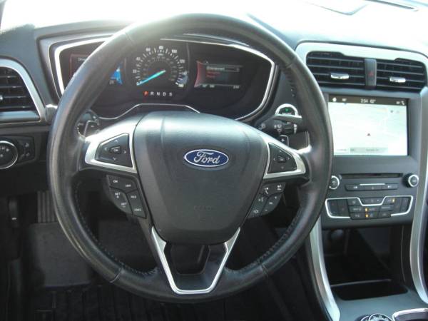 2017 Ford, Import USA — Foto 9 z 12