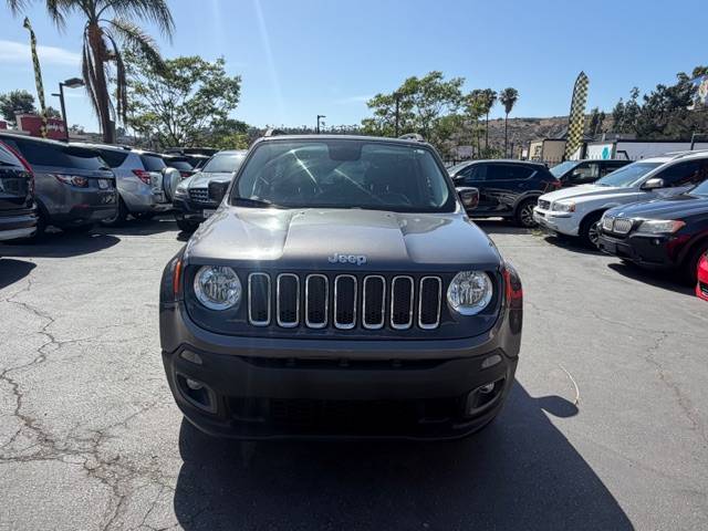 2016 Jeep, Import USA — Foto 2 z 12