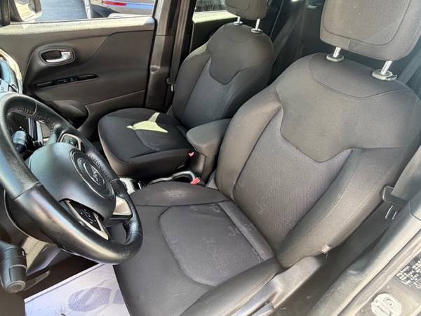 2016 Jeep, Import USA — Foto 6 z 12