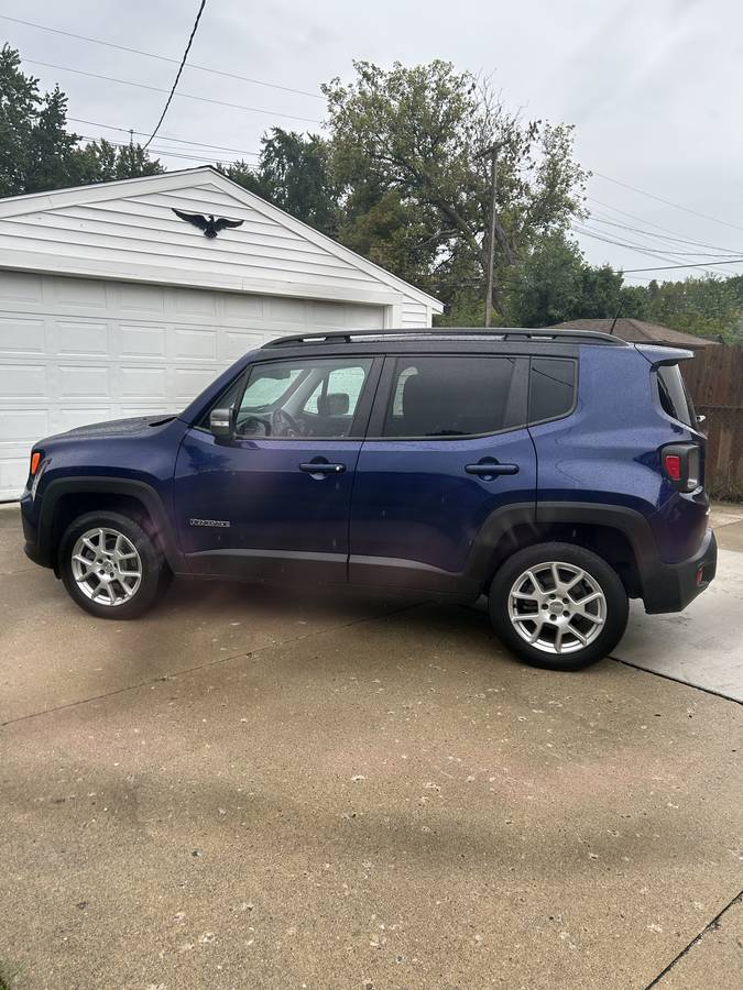 2021 Jeep, Import USA — Foto 2 z 8