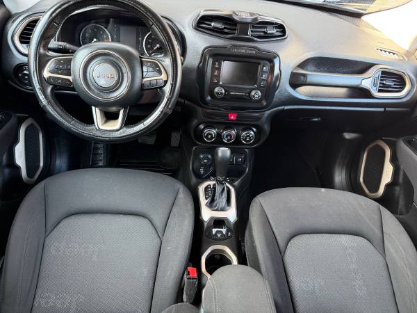 2017 Jeep, Import USA — Foto 11 z 12