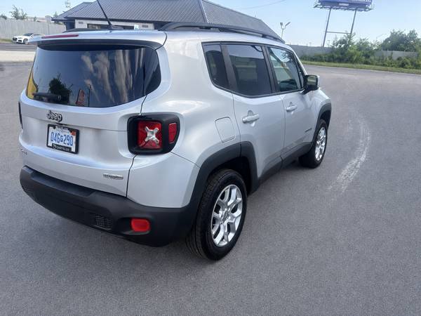 2017 Jeep, Import USA — Foto 6 z 12