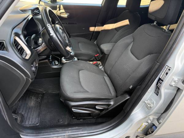 2017 Jeep, Import USA — Foto 7 z 12