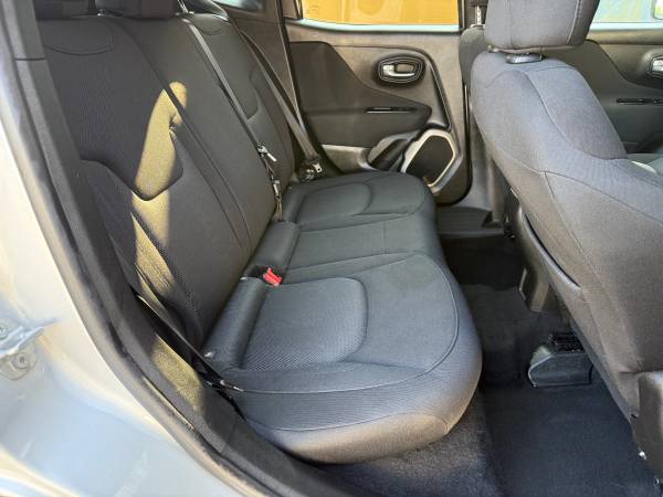 2017 Jeep, Import USA — Foto 9 z 12