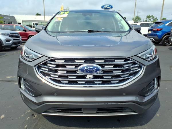 2024 Ford, Import USA — Foto 2 z 12