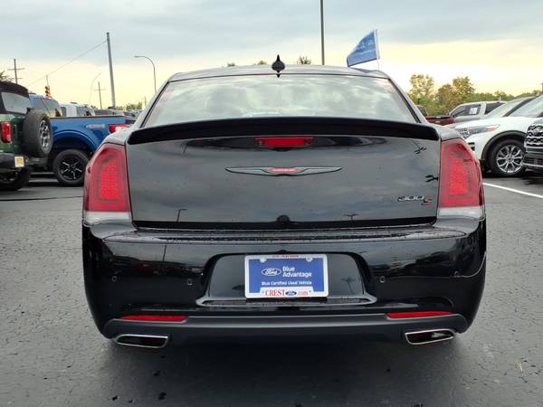 2022 Chrysler, Import USA — Foto 5 z 12