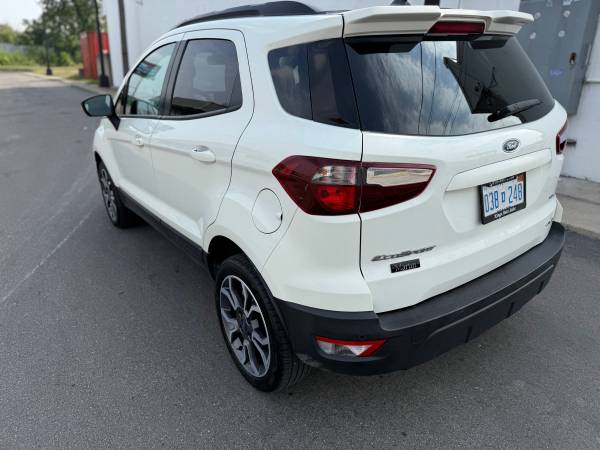 2019 Ford, Import USA — Foto 4 z 12