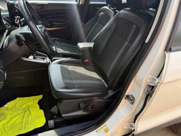 2019 Ford, Import USA — Foto 7 z 12