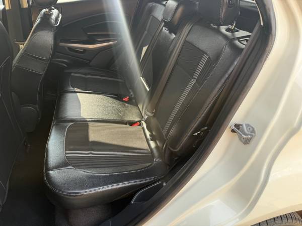 2019 Ford, Import USA — Foto 9 z 12