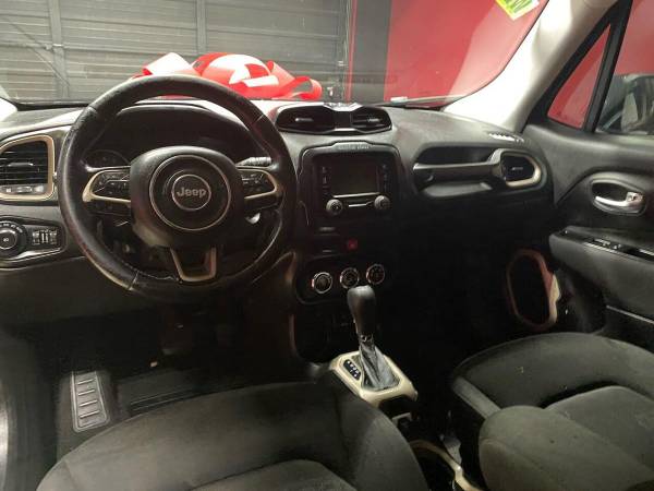 2017 Jeep, Import USA — Foto 11 z 12