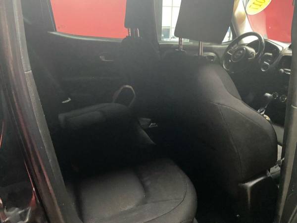 2017 Jeep, Import USA — Foto 12 z 12