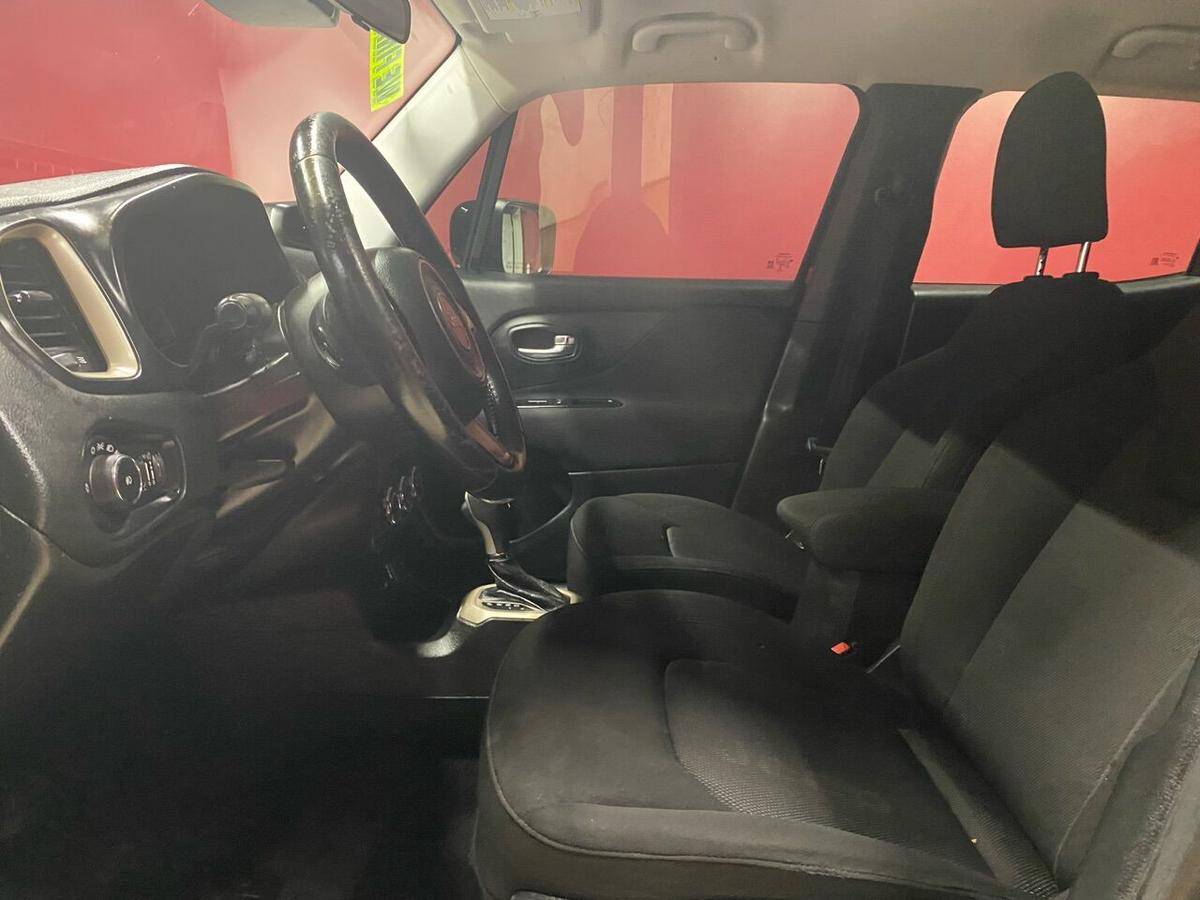 2017 Jeep, Import USA — Foto 9 z 12