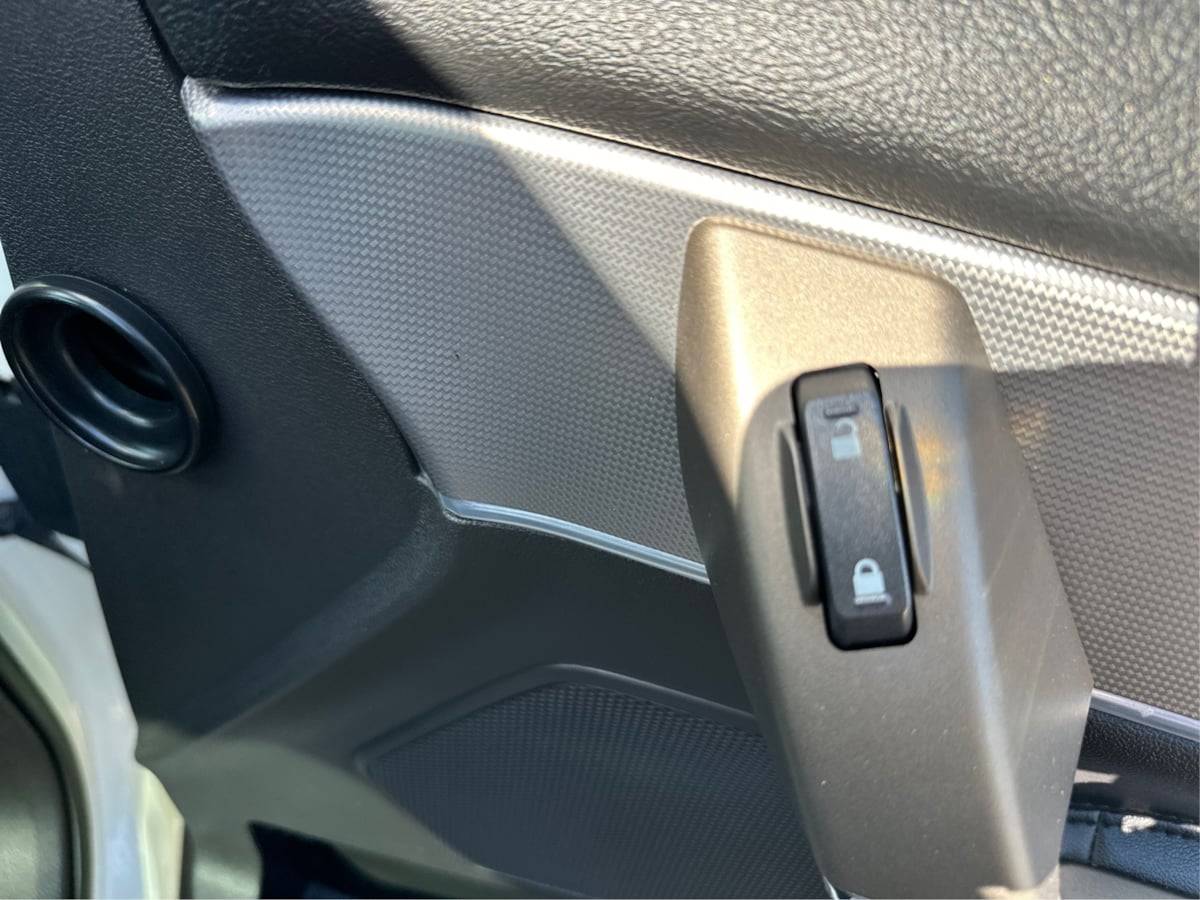 2013 Lincoln, Import USA — Foto 9 z 9