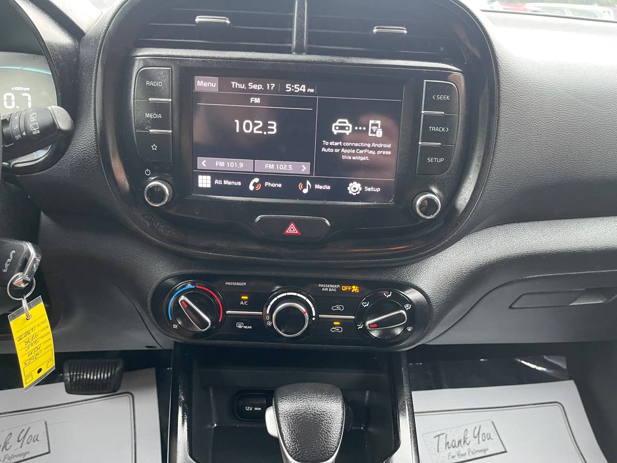 2023 Kia, Import USA — Foto 12 z 12