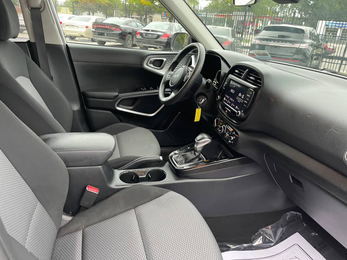 2023 Kia, Import USA — Foto 8 z 12